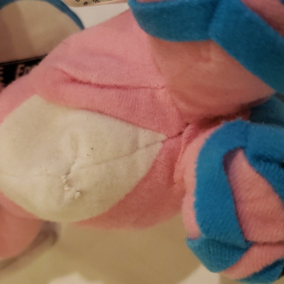 Vtg Energizer Bunny Plush Figurine 90's & 2 Collector Pins - Picture 8 of 9